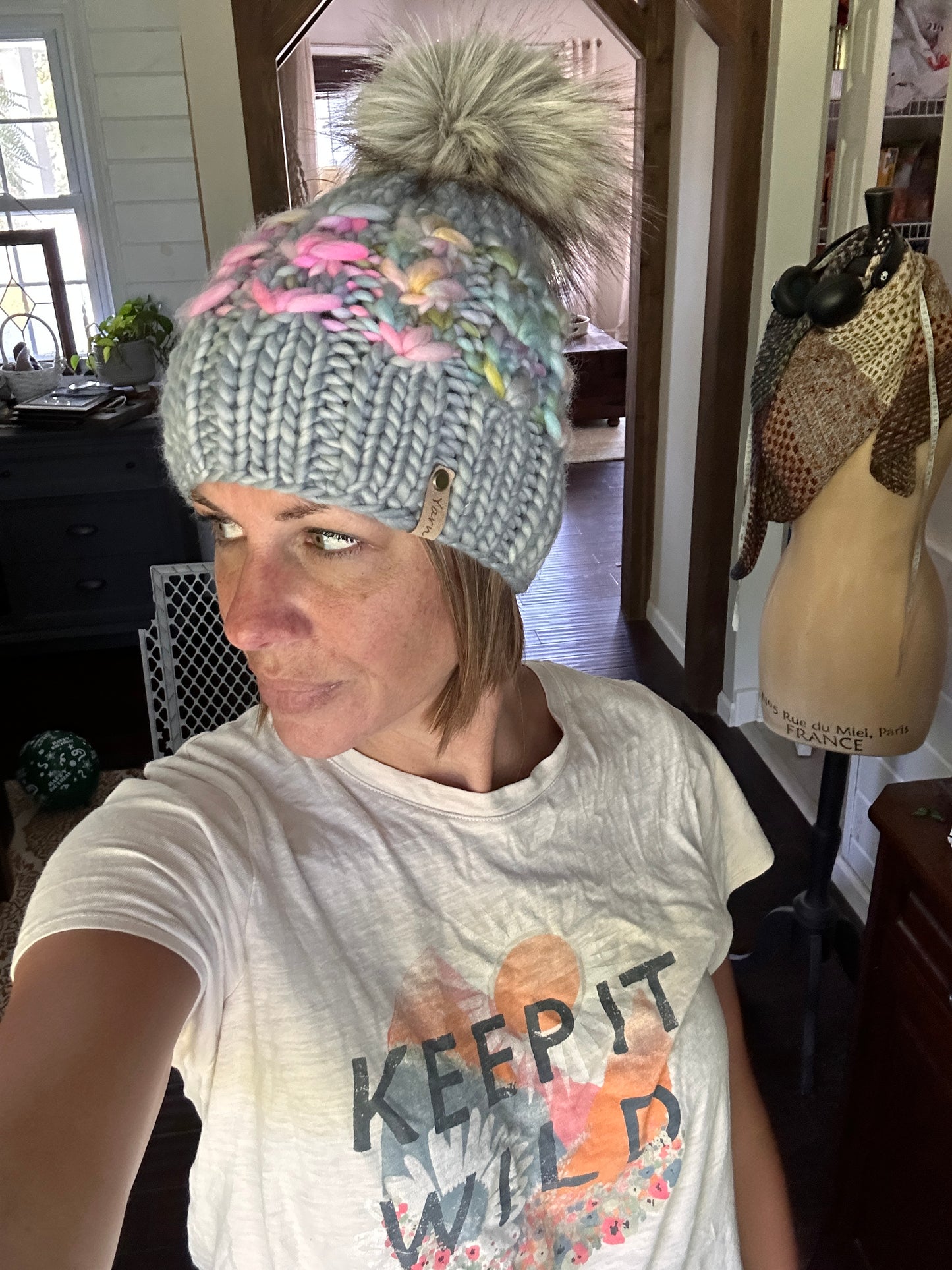 Merino wool knit hat with faux fur Pom