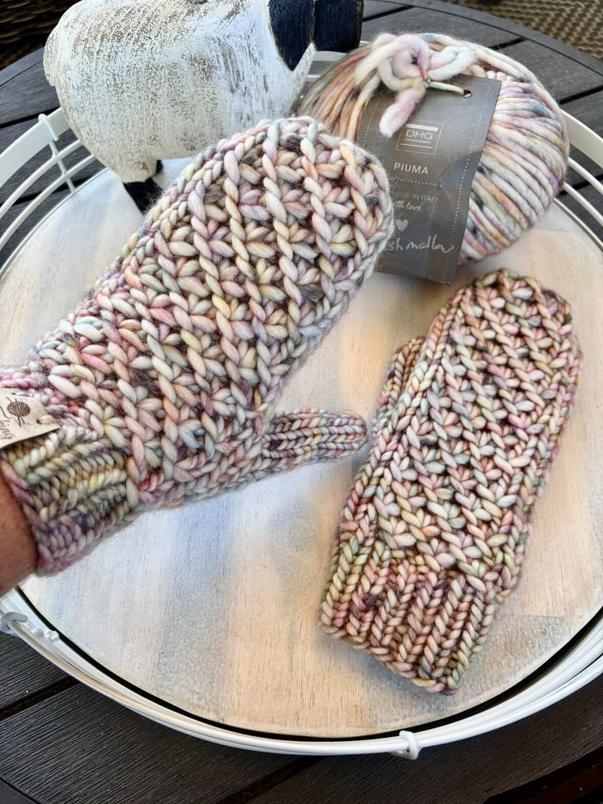 Seasons mitts knit pattern