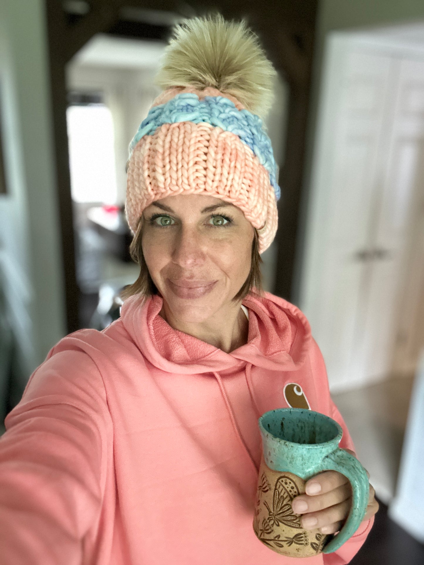 Merino wool knit hat with faux fur Pom