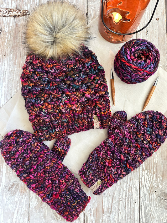 Merino wool knit hat and mitten set