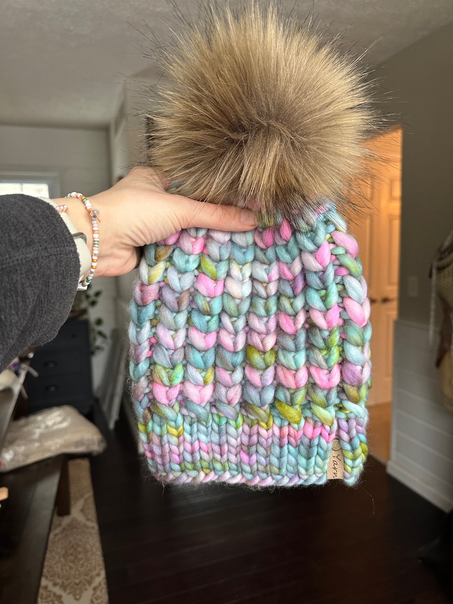 Merino wool knit hat with faux fur Pom
