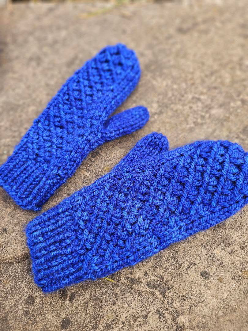 Seasons mitts knit pattern