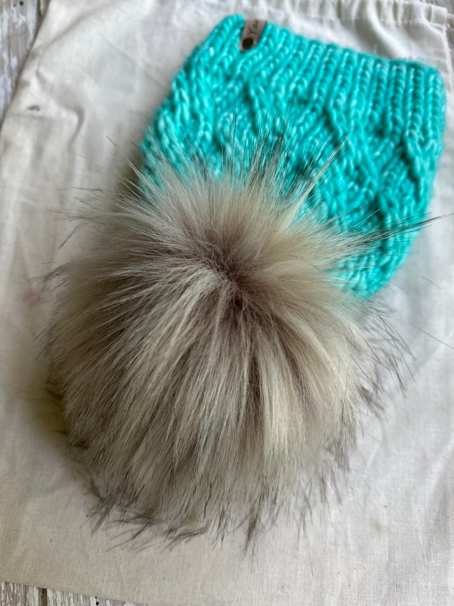 Toddler 1-3 yr Merino wool knit hat with faux fur Pom