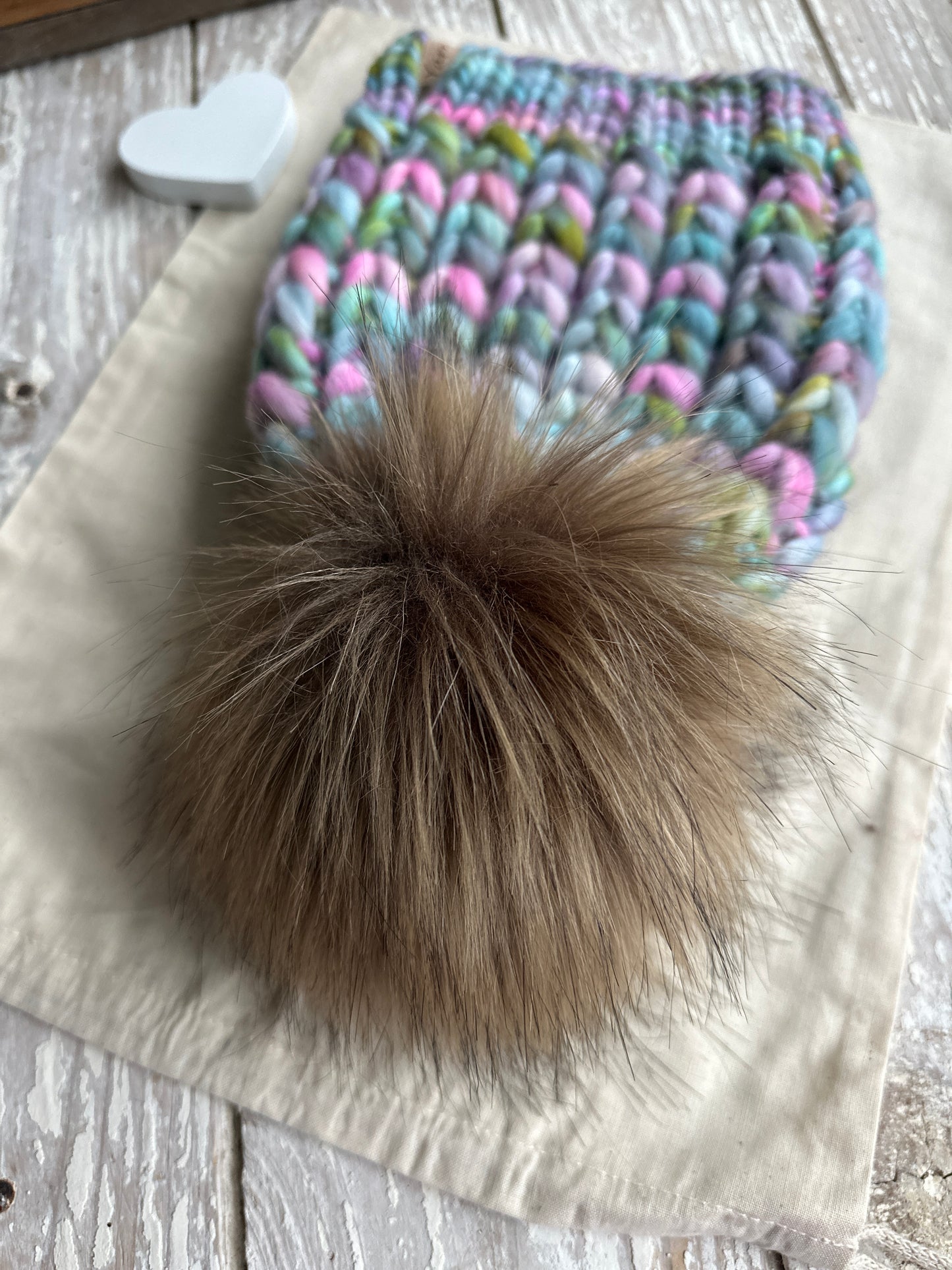 Merino wool knit hat with faux fur Pom