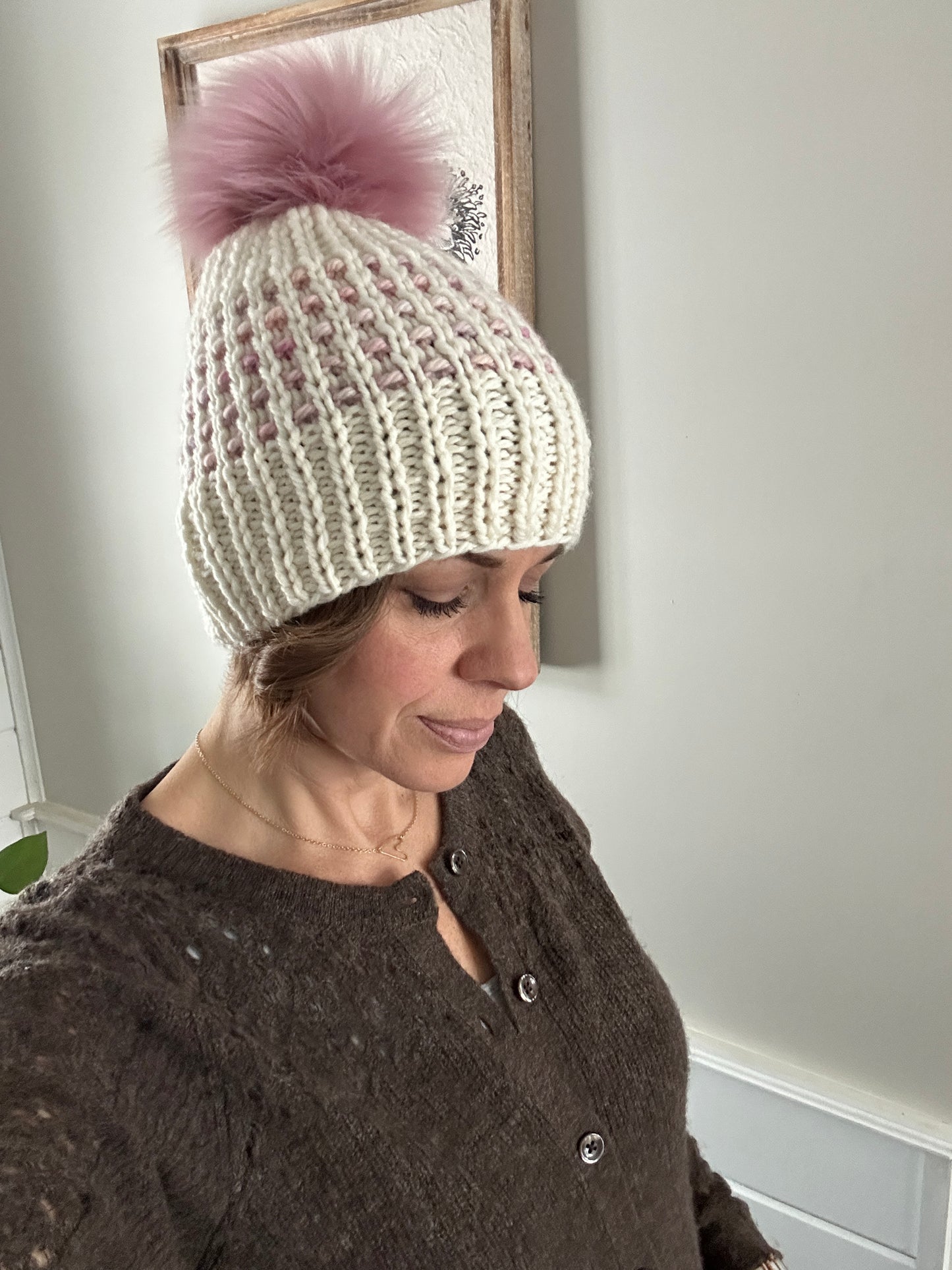 Merino wool knit hat with faux fur Pom
