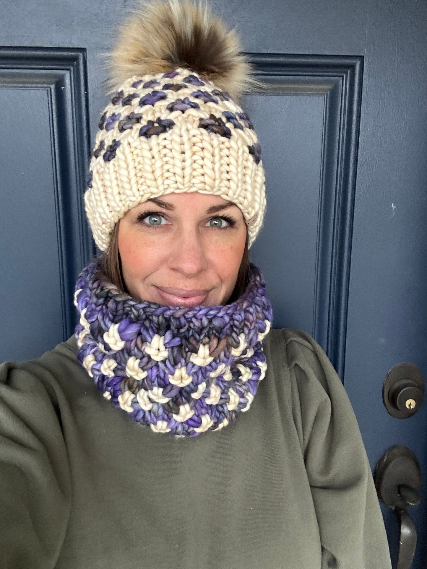 Merino wool knit hat and cowl set