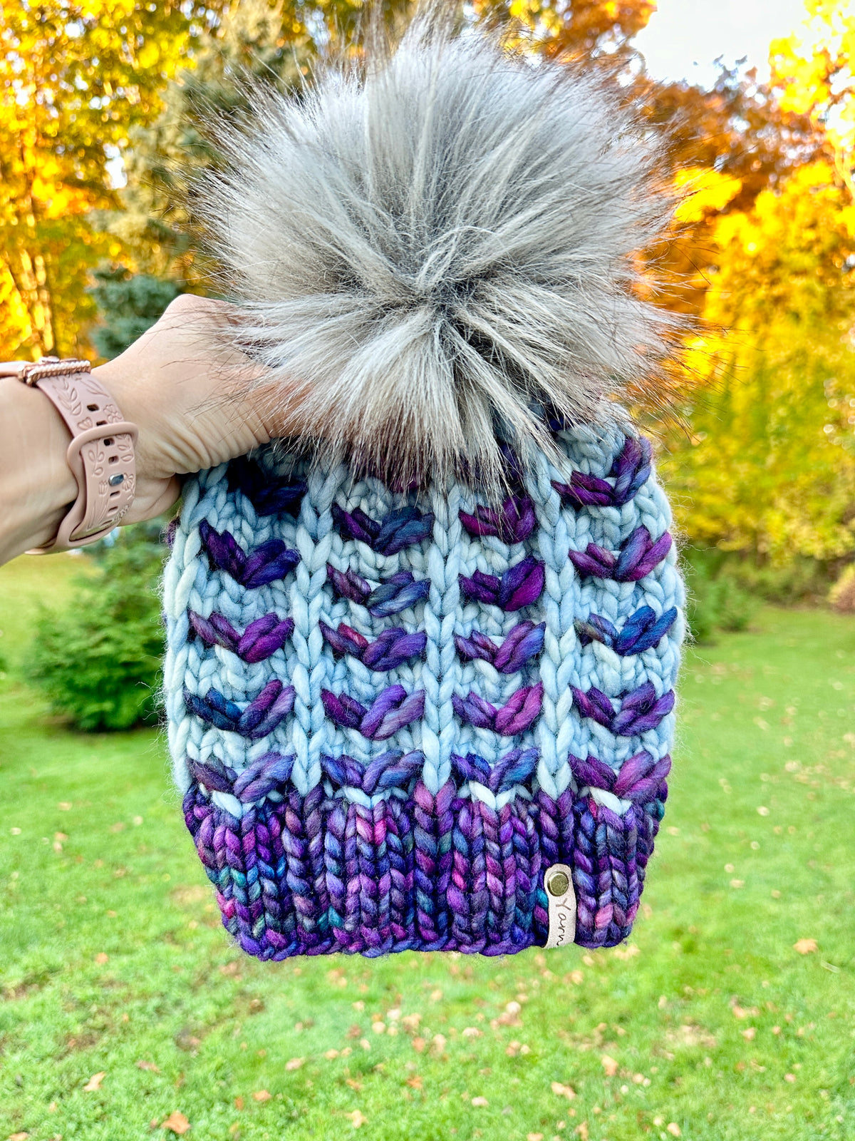 Merino wool knit hat with faux fur Pom