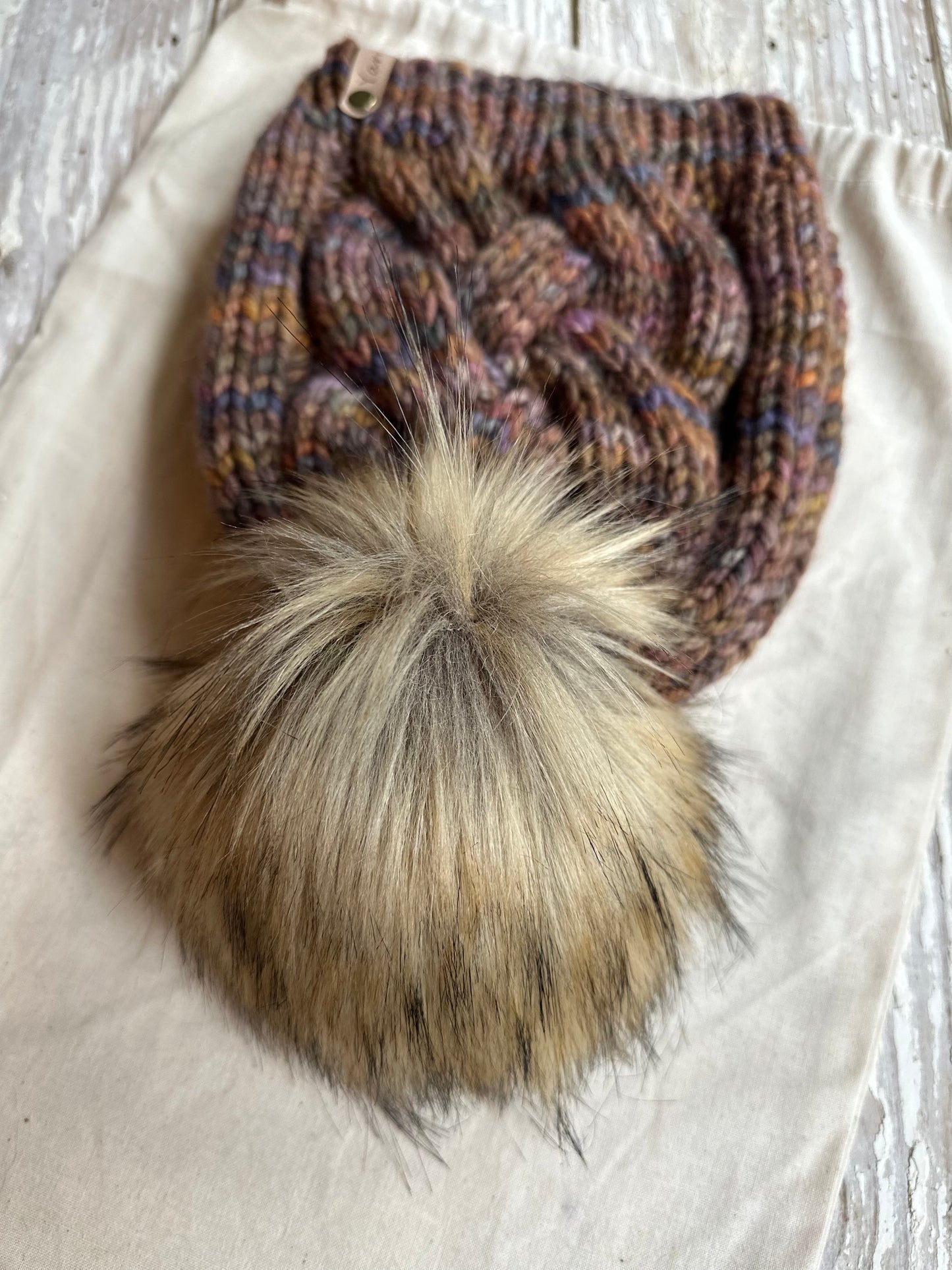 Merino wool set- knit hat with faux fur pom and knit cowl
