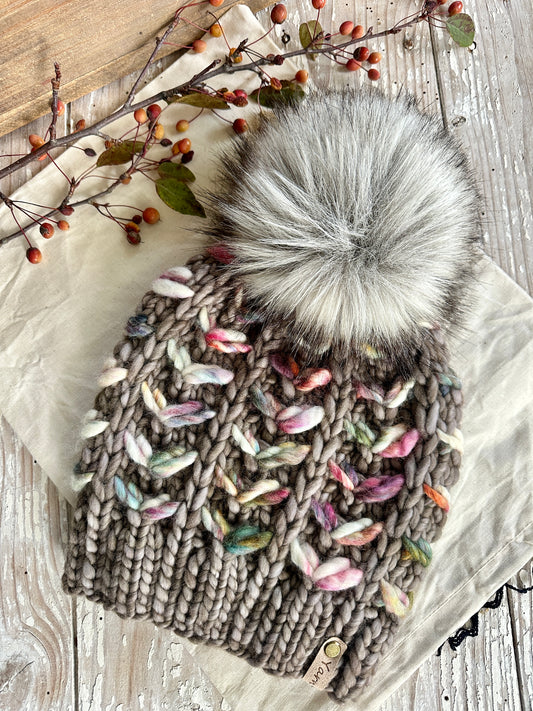 Merino wool knit hat with faux fur Pom