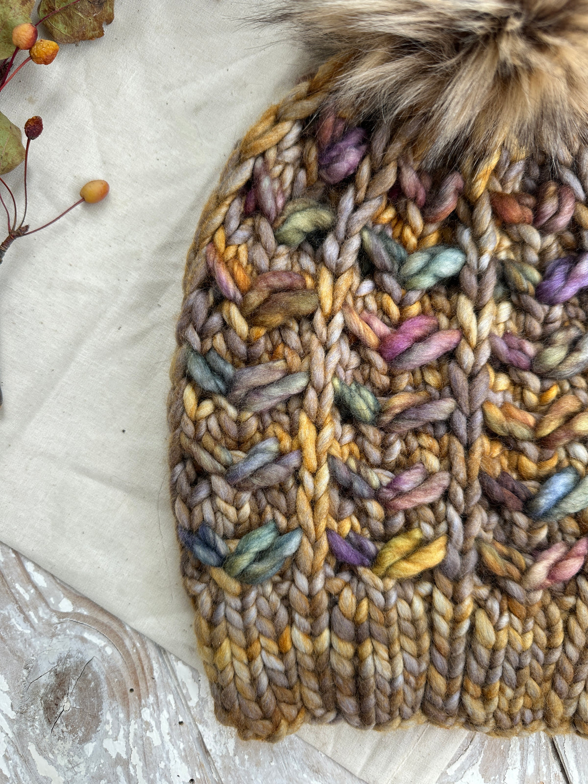 Merino wool knit hat with faux fur Pom