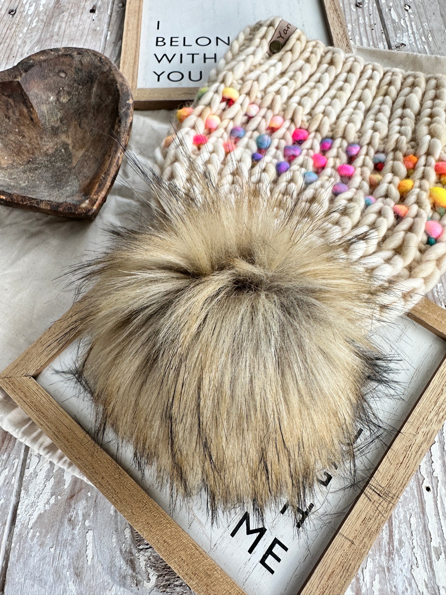 Merino wool knit hat with faux fur Pom