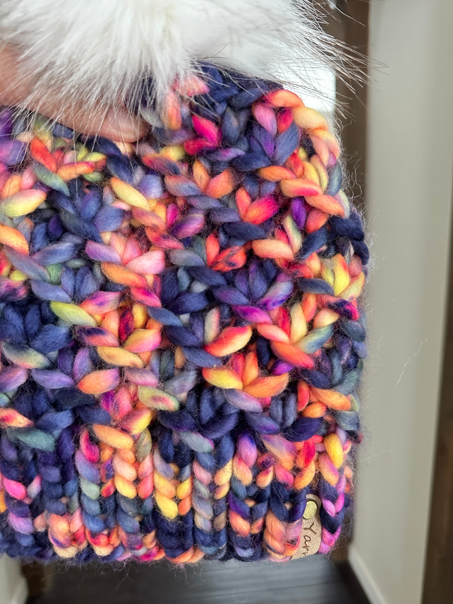 Merino wool knit hat with faux fur Pom