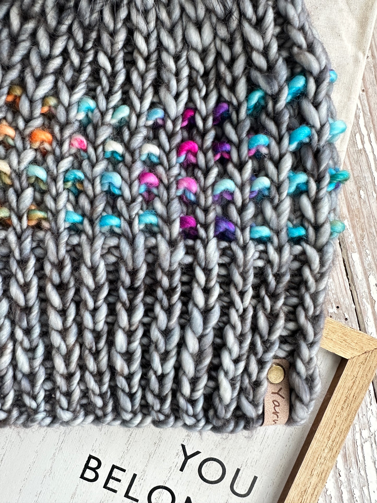 Merino wool knit hat with faux fur Pom