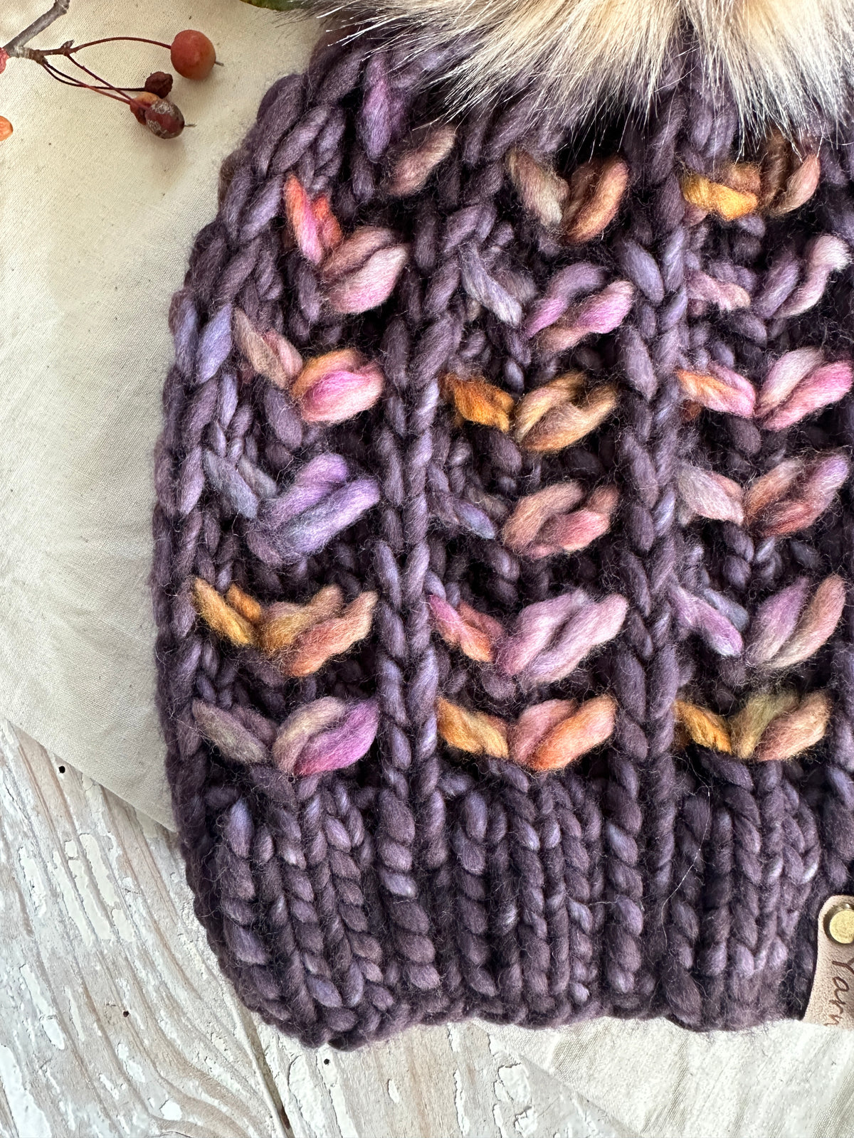 Merino wool knit hat with faux fur Pom