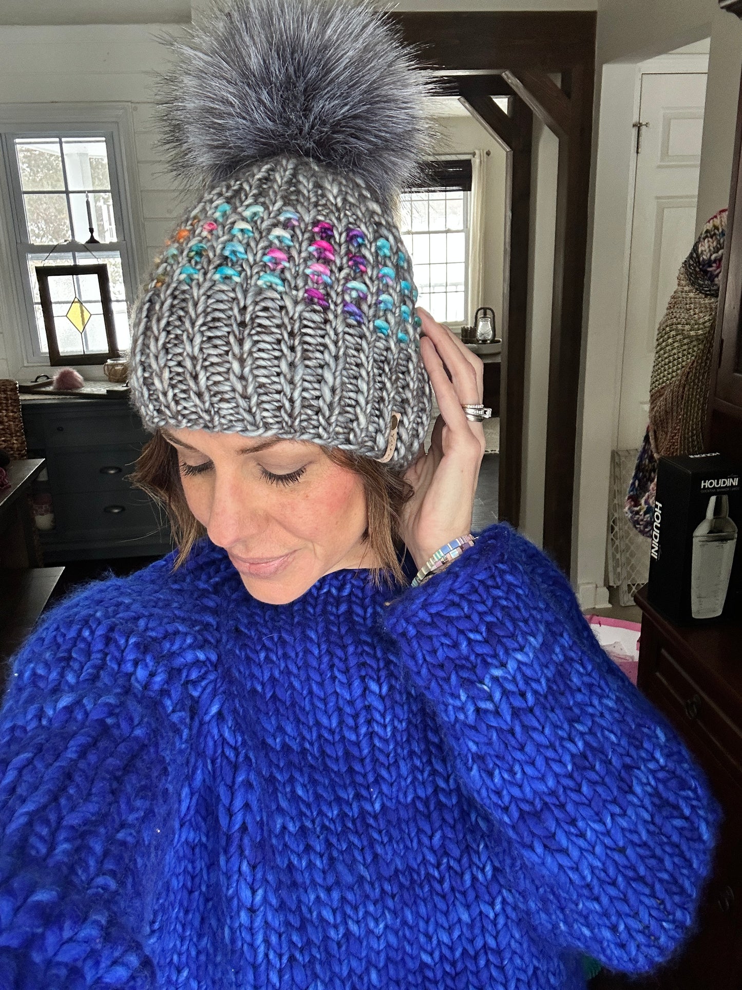 Merino wool knit hat with faux fur Pom