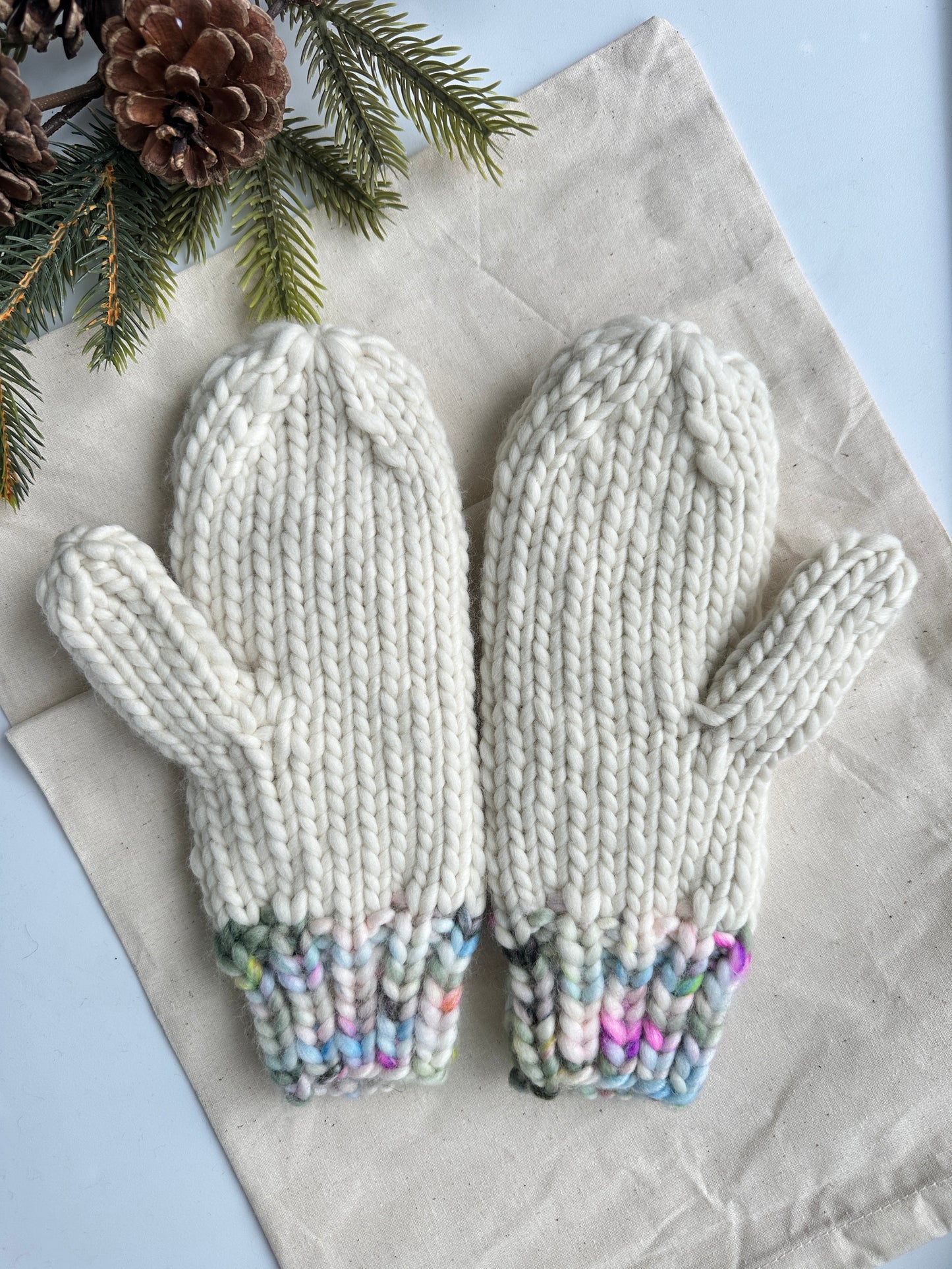Merino wool knit hat and mitten set