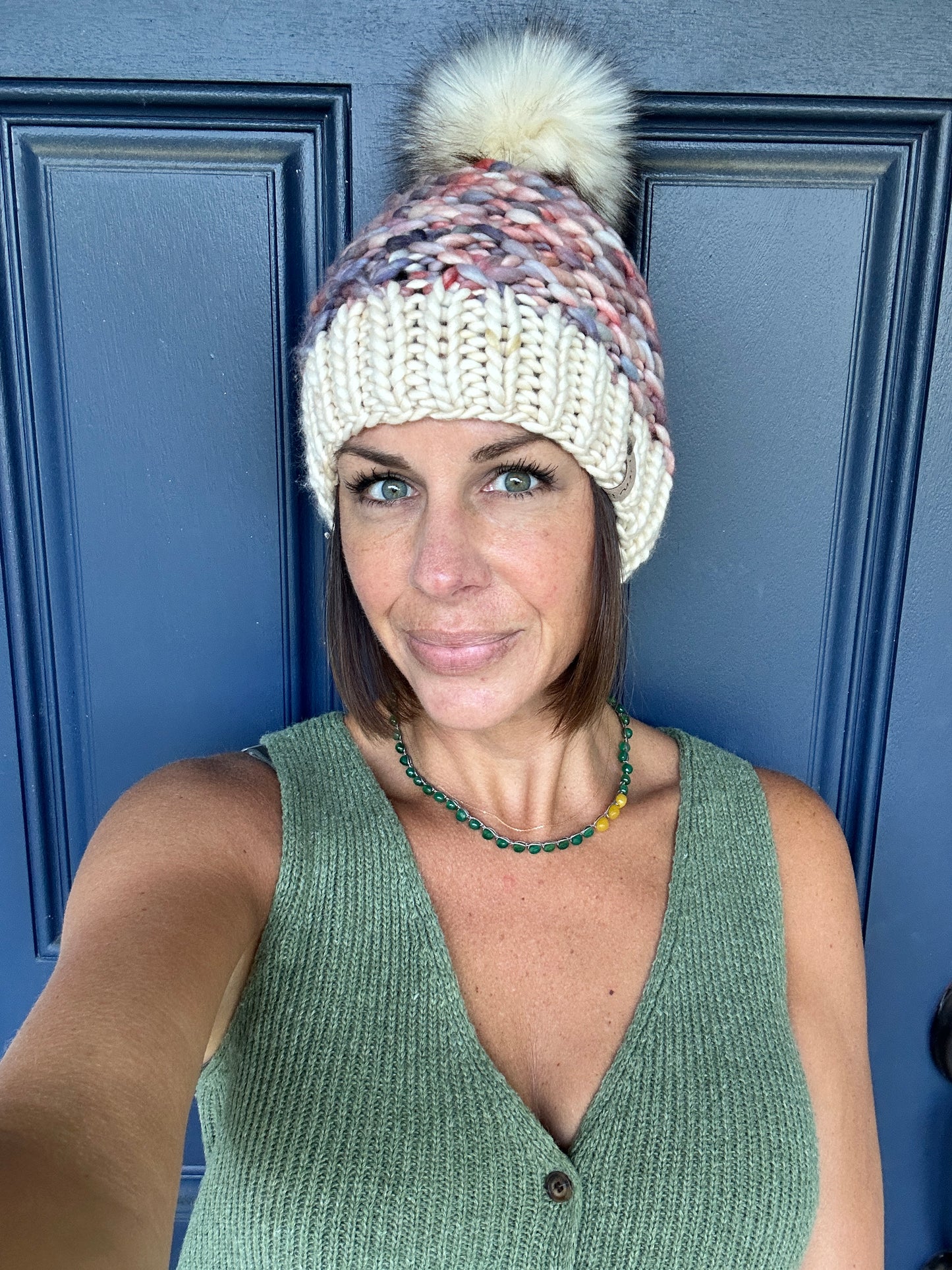 Merino wool knit hat with faux fur Pom