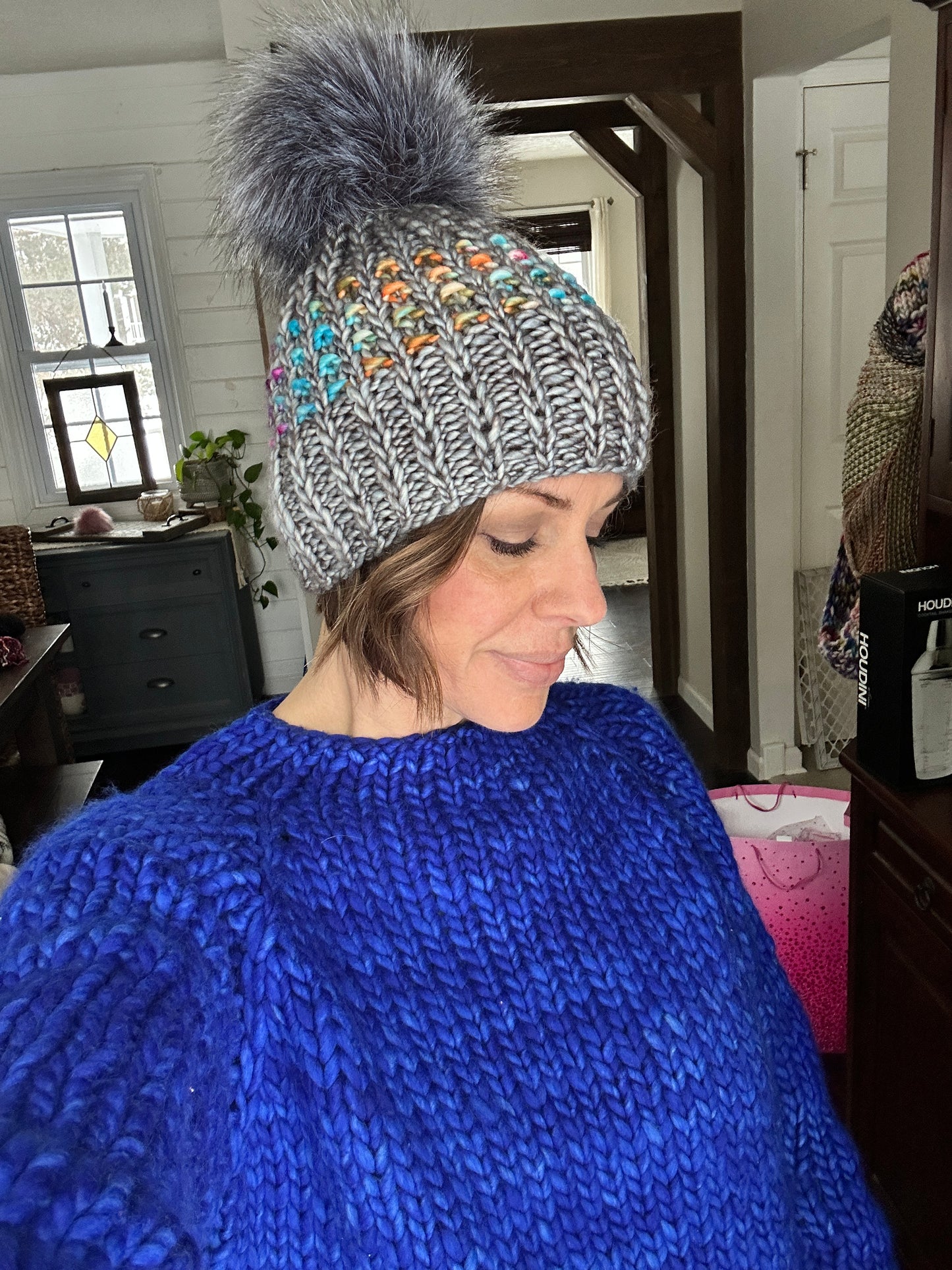 Merino wool knit hat with faux fur Pom