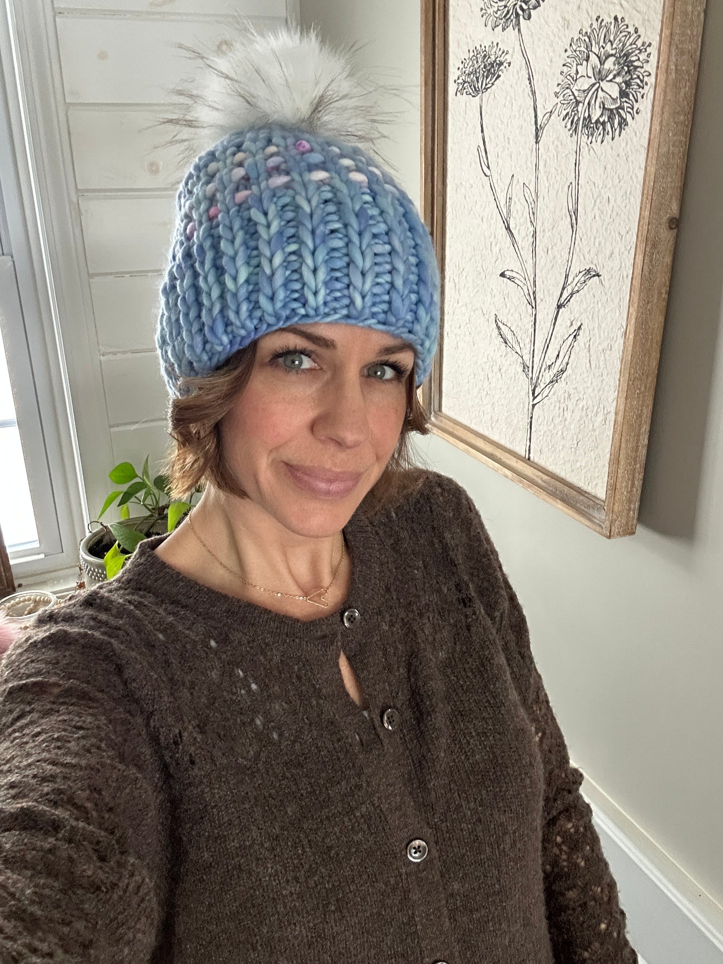 Merino wool knit hat with faux fur Pom