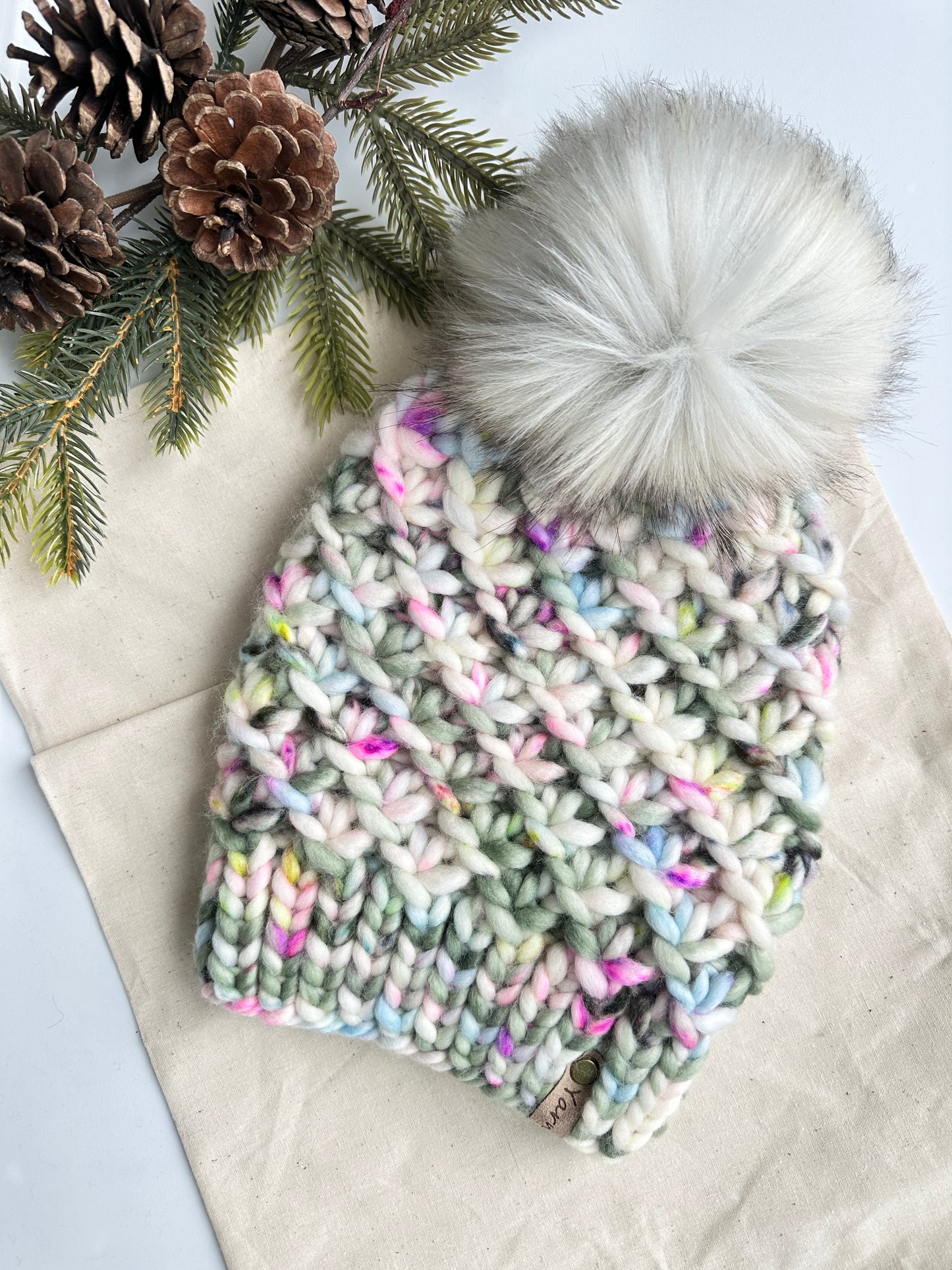 Merino wool knit hat and mitten set